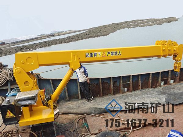山东滨州船用起重机厂家渔船吊结构紧凑