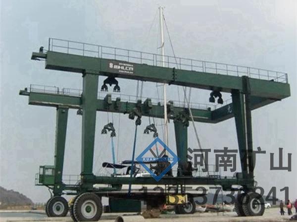 浙江湖州游艇搬运机厂家游艇搬运机能适应不同船型